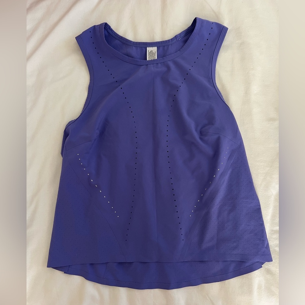 Lululemon tank